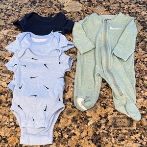 Nike Baby One Piece Set - Blue and Green